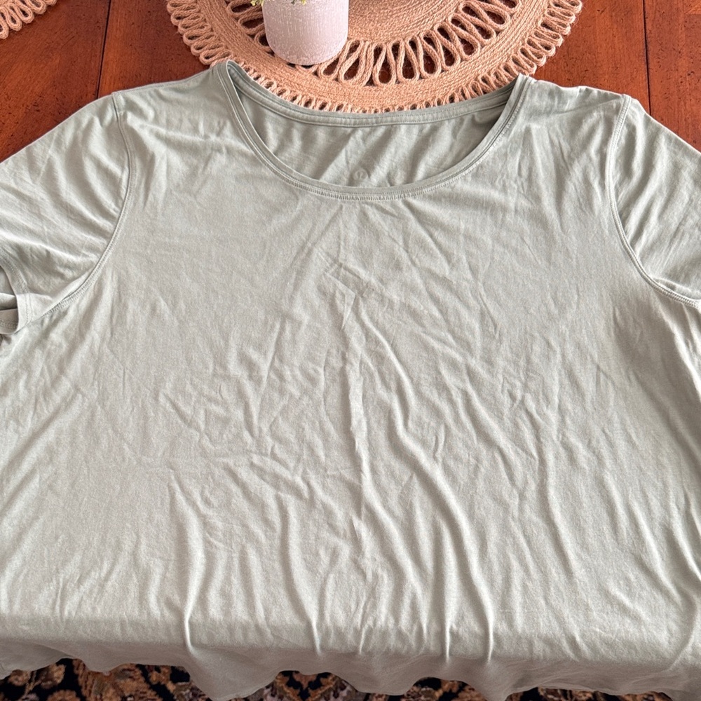 lululemon athletica Light Sage Scoop Neck Short Sleeve Top